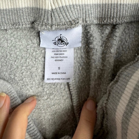 Sweatpants women’s Walt Disney world grey sweatpants - Picture 3 of 3